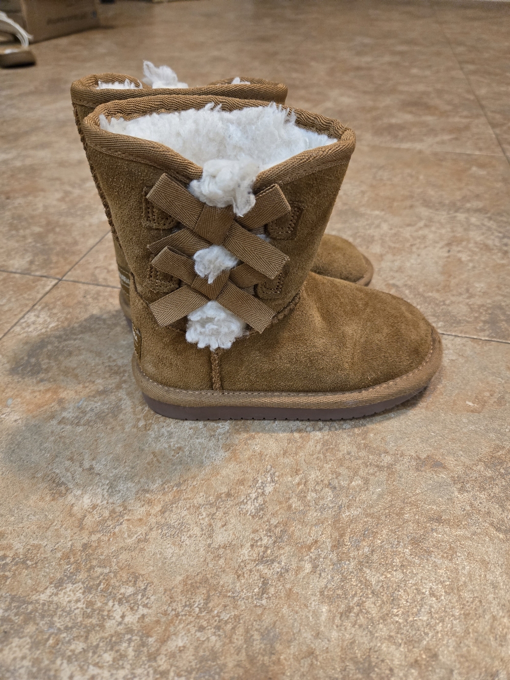 Koolaburra Kids Chestnut Suede Boots with White Sherpa Trim